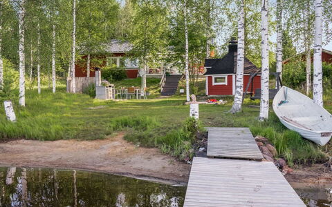 Villa Blanca: Bank, Lake, Cottage, Reflection, Pond, Reservoir, Riparian Zone