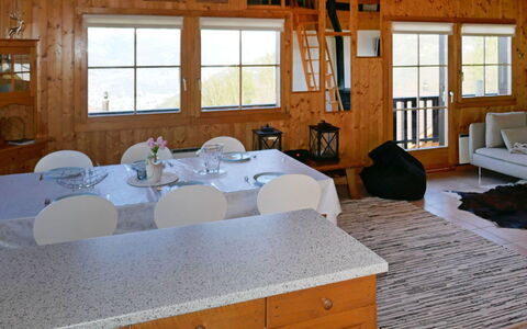 Chalet Didi: Countertop, Room, Property, Furniture, Building, House, Kitchen, Interior Design, Floor, Cabinetry