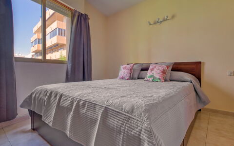 Calpe Pueblo: Bedroom, Bed, Furniture, Property, Bed Sheet, Room, Bedding, Bed Frame, Interior Design, Mattress