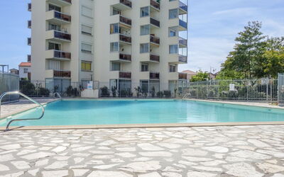 Arcachon 204: Water, Building, Sky, Property, Window, Swimming Pool, Azure, Tree, House, Shade