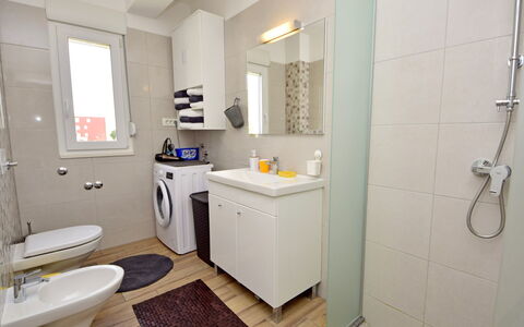 Stella Kastela: Bathroom, Room, Property, Plumbing Fixture, Interior Design, Building, House, Real Estate, Furniture, Bathroom Cabinet