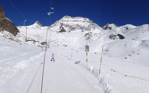 Alcazar: Sky, Mountain, Snow, Cloud, Slope, Terrain, Landscape, Mountainous Landforms, Geological Phenomenon, Winter Sport