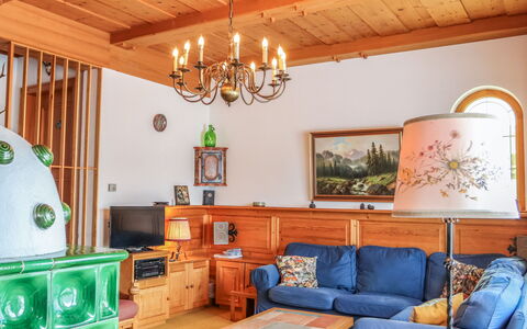 Berghaus Weitblick: Furniture, Property, Building, Couch, Table, Wood, Lighting, Interior Design, House, Living Room