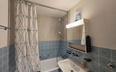 Sörenweg 5: Plumbing Fixture, Bathroom, Flooring, Floor, Interior Design, Bathroom Sink, Plumbing, Sink, Tap, Tile