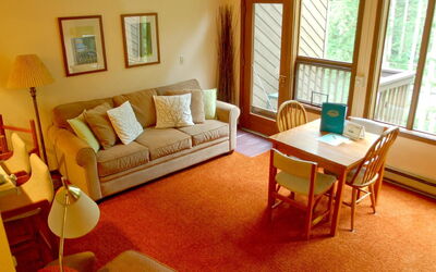 85sw Deluxe Family Condo w Balcony