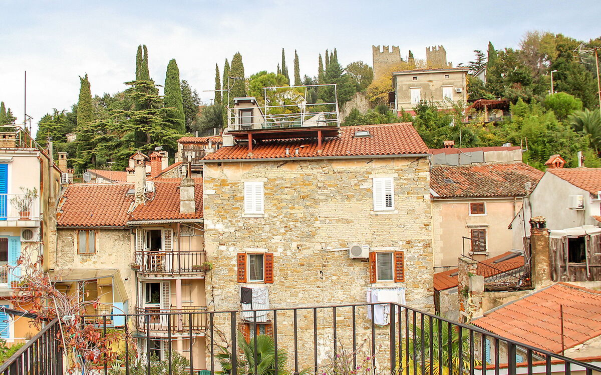 Piran 300