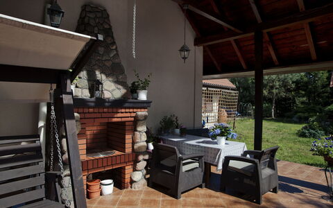 Latków: Grass, Home, Land Lot, Garden, Groundcover, Door, Siding, Farmhouse, Garden Buildings