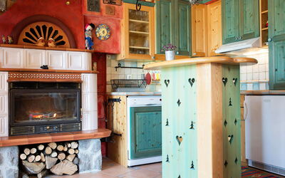 Chalet Alpinka 100.1: Property, Furniture, Wood, Interior Design, Cabinetry, Wood Stain, Kitchen, Hardwood, Kitchen Appliance, Real Estate