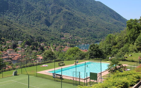 La Rocca: Property, Water, Mountain, Plant, Sky, Nature, Tree, Swimming Pool, Land Lot, Fence