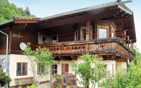 Geislhof: House, Property, Building, Home, Real Estate, Architecture, Cottage, Farmhouse, Balcony, Facade