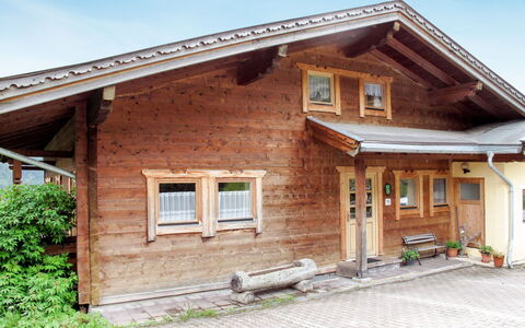 Geislhof: Sky, Building, Window, Plant, House, Wood, Cottage, Land Lot, Door, Siding