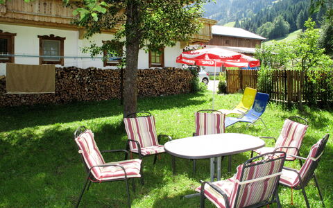 Zell am Ziller 608: Plant, Furniture, Property, Green, Botany, Chair, Tree, Window, Land Lot, Grass