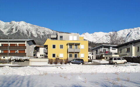 Imst 612: Sky, Building, Snow, Mountain, Car, White, Cloud, Wheel, Window, Blue