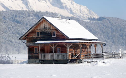 Steiners Blockhütte: Snow, Winter, House, Home, Log Cabin, Mountain, Hill Station, Tree, Building, Rural Area