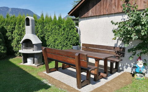 Katharina: Property, Backyard, House, Grass, Yard, Furniture, Wood, Landscaping, Tree, Bench