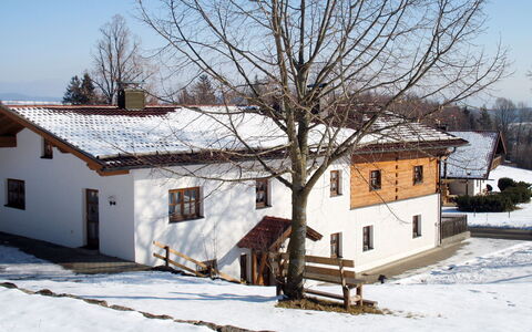 Billerhof: Snow, Winter, Property, House, Home, Roof, Tree, Building, Town, Freezing