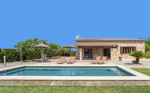 Marinassa: Water, Sky, Plant, Property, Azure, Building, Rectangle, Grass, Tree, Shade