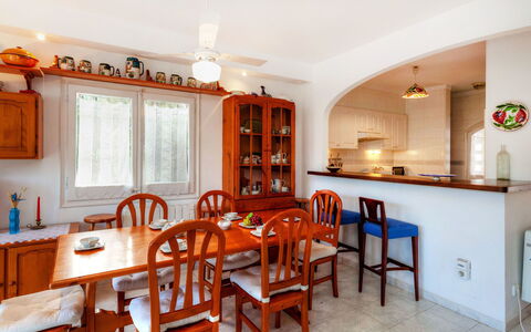 Pals 724: Furniture, Table, Property, Chair, Wood, Lighting, Orange, Interior Design, Window, Kitchen
