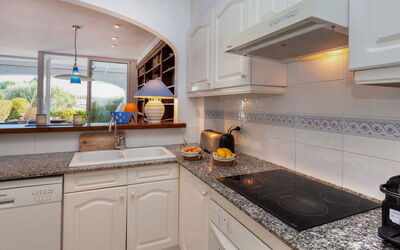 Accommodation:&nbsp;La Reserva Ii 724.2