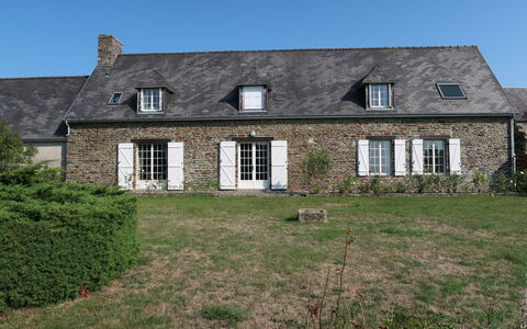 La Longère: Property, House, Home, Farmhouse, Cottage, Residential Area, Building, Real Estate, Land Lot, Estate