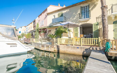 Bleu Azur: Water, Sky, Building, Property, Window, Azure, Plant, Boat, House, Tree