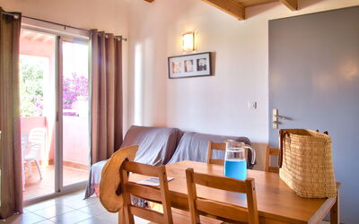 Accommodation:&nbsp;Club Benista T2 604.1
