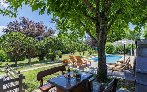 Tomazin: Shrub, Garden, Shade, Landscaping, Lawn, Yard, Backyard, Estate, Eco Hotel, Outdoor Furniture