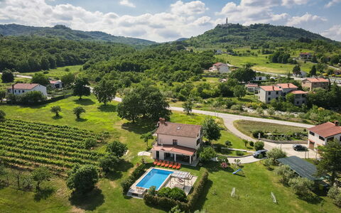 Villa Emanuela: Water, Sky, Property, Swimming Pool, Plant, Azure, Tree, Grass, Leisure, Composite Material