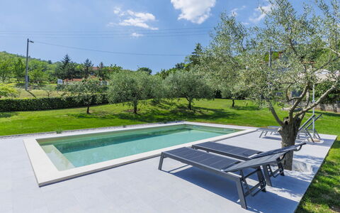 Carlo: Cloud, Sky, Plant, Water, Tree, Shade, Outdoor Furniture, Rectangle, Table, Leisure