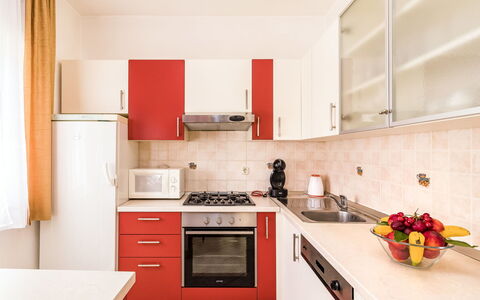 Petar: Countertop, Cabinetry, Property, Sink, Kitchen Stove, Kitchen, Building, Flower, Wood, Interior Design