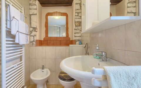 Jadranka: Mirror, Tap, Plumbing Fixture, Sink, Property, Photograph, Bathroom Sink, Bathroom, Purple, Interior Design