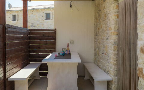 Paula: Property, Room, Wall, Building, Interior Design, Furniture, Architecture, House, Floor, Table