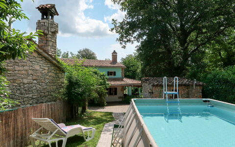 Paolici: Property, Swimming Pool, Building, House, Backyard, Real Estate, Estate, Leisure, Home, Residential Area