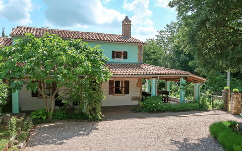 Paolici: Property, House, Building, Real Estate, Cottage, Home, Estate, Rural Area, Farmhouse, Villa