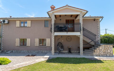 Verbanac: Building, Residential Area, House, Home, Facade, Architecture, Door, Balcony, Roof, Estate