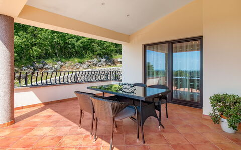 Villa Toni: Table, Furniture, Plant, Window, Flowerpot, Chair, Wood, Houseplant, Interior Design, Building