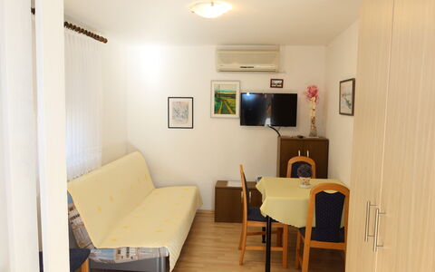 Tin: Property, Furniture, Picture Frame, Table, Comfort, Interior Design, Wood, Chair, Flooring