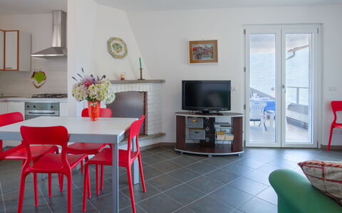 Madal (Grv399): Room, Furniture, Property, Interior Design, Red, Building, Table, Dining Room, House, Floor