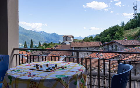 Madal (Grv399): Property, Sky, Room, Building, House, Vacation, Mountain, Home, Real Estate, Tree