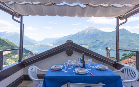 Madal (Grv399): Property, Mountain, Vacation, Mountain Range, Table, Real Estate, House, Restaurant, Room, Hill Station