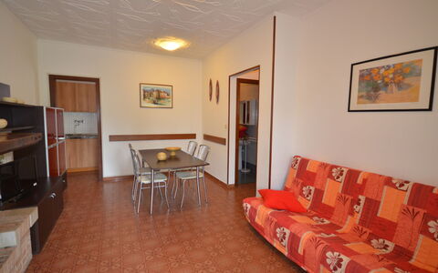 Villa Azalea: Furniture, Picture Frame, Wood, Lighting, Interior Design, Comfort, Flooring, Living Room, Floor, Hardwood