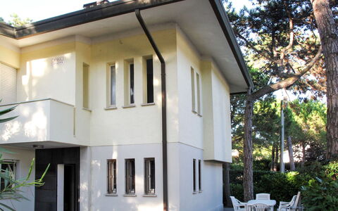 Villa Isolina: House, Property, Building, Home, Real Estate, Architecture, Facade, Cottage, Room, Villa