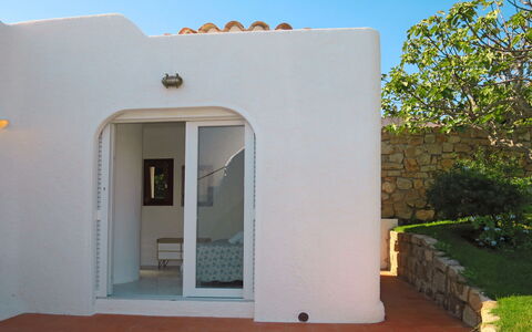 Hibiscus: Property, House, Building, Architecture, Home, Real Estate, Facade, Room, Villa, Arch