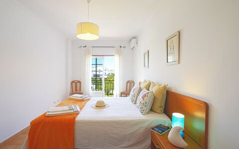 Rota Do Sol: Furniture, Property, Building, Window, Table, Comfort, Wood, Textile, Interior Design