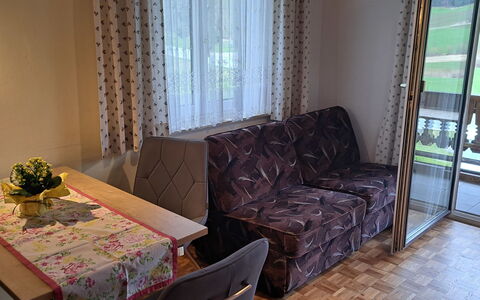 Mondsee 605: Table, Furniture, Building, Comfort, Wood, Textile, House, Living Room, Couch, Curtain