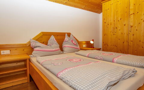 Eben im Pongau 603: Furniture, Property, Comfort, Wood, Orange, Bed, Interior Design, Building, Floor, Bed Frame