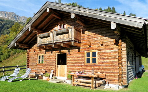 Sturmbachhütte: House, Property, Building, Log Cabin, Home, Roof, Cottage, Hut, Real Estate, Farmhouse