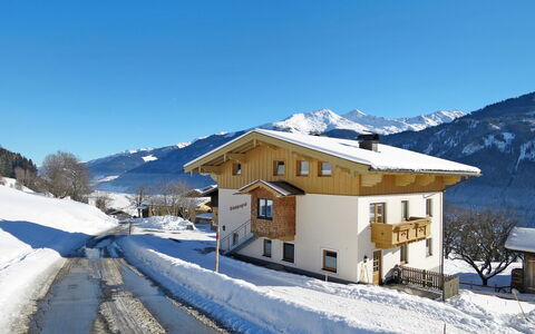 Schoppengrub: Sky, Snow, Building, Mountain, Window, Azure, Slope, Tree, House, Landscape