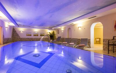 Stumm im Zillertal 605: Building, Property, Blue, Azure, Swimming Pool, Purple, Lighting, Floor, Flooring, Leisure