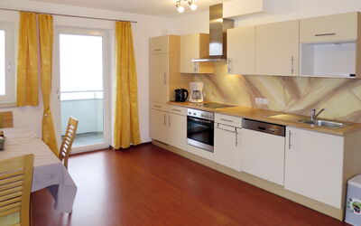 Accommodation:&nbsp;Huber 617.2